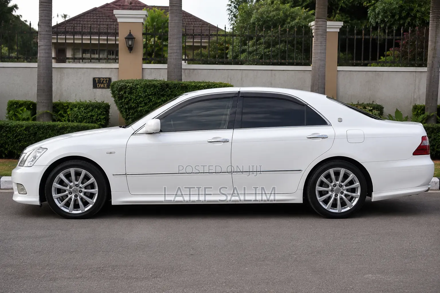 Toyota Crown Royale 2005 White