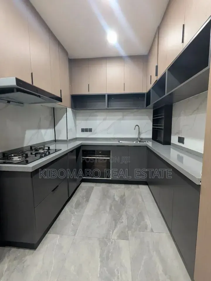 Furnished 3bdrm Duplex in Oyster Bay for rent