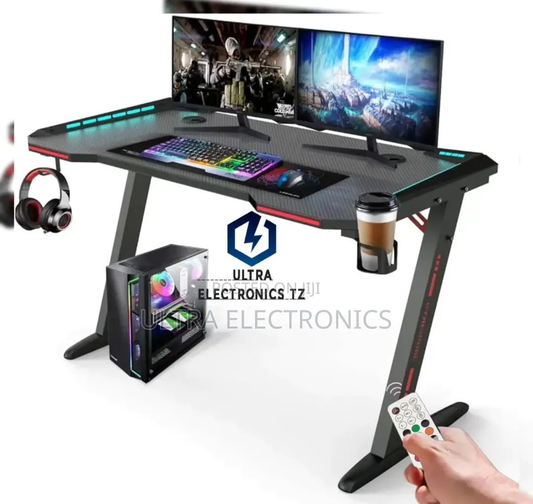 G/Lion Gaming Desk With RGB Light