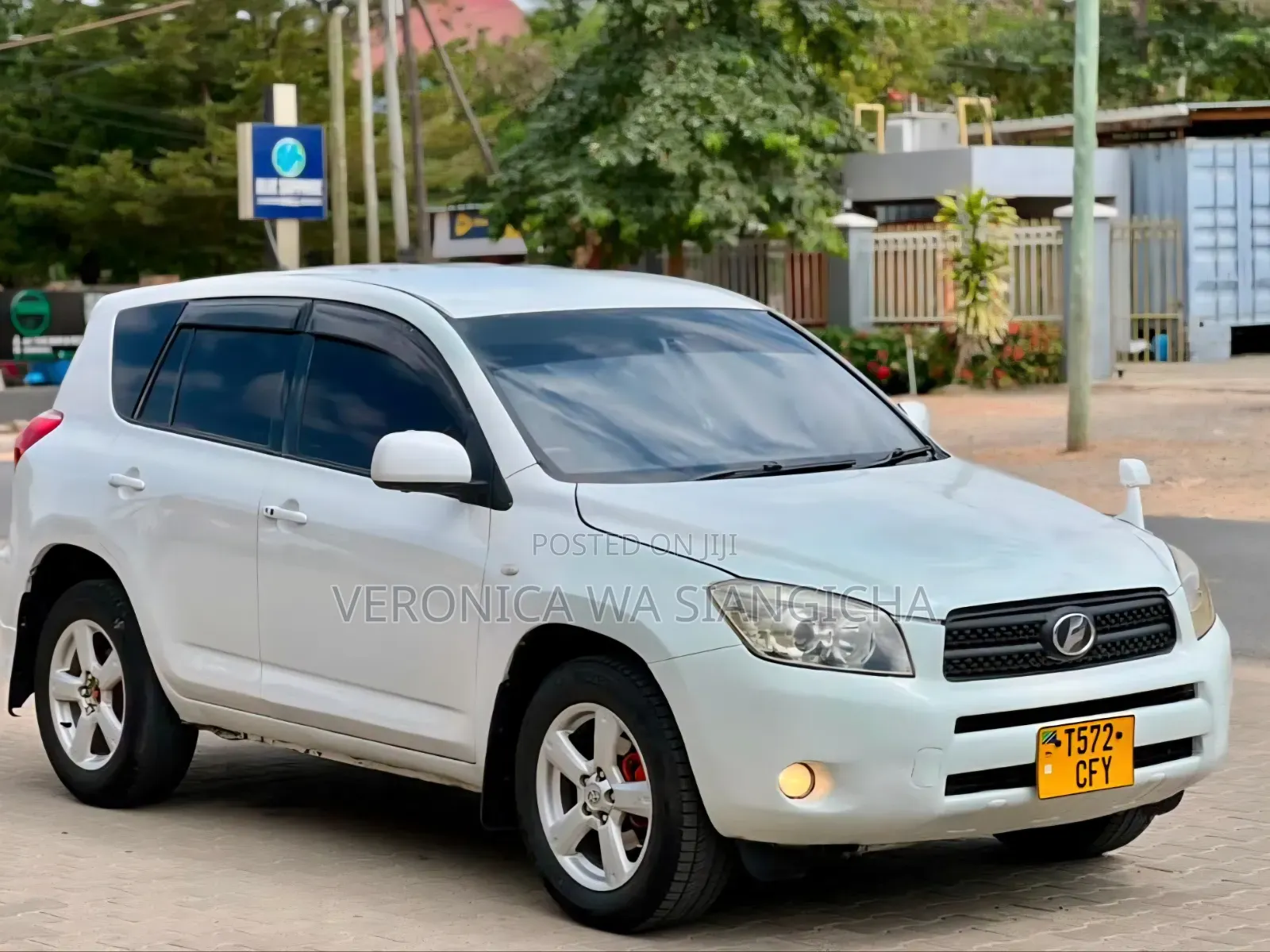 Toyota RAV4 2006 White