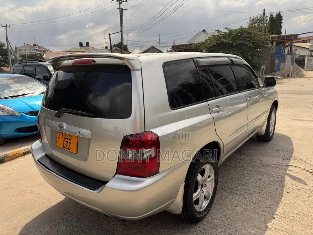 Toyota Kluger 2006 Silver