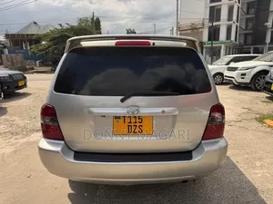 Toyota Kluger 2006 Silver
