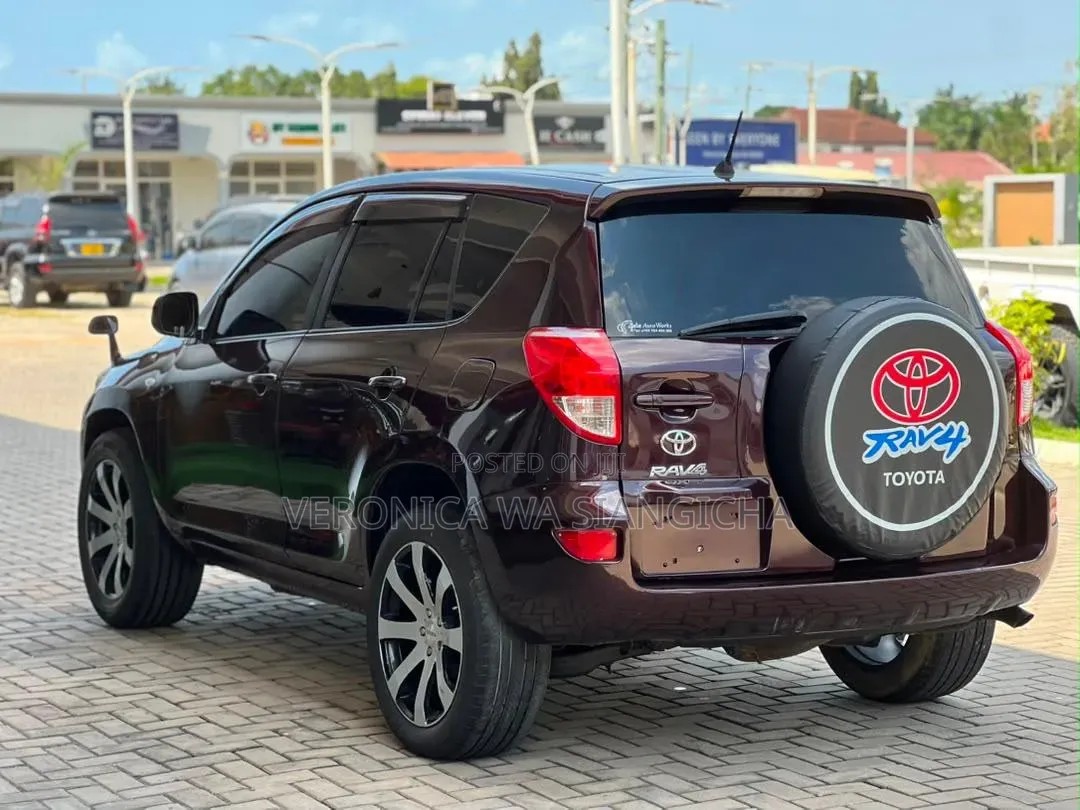 Toyota RAV4 2006 Red