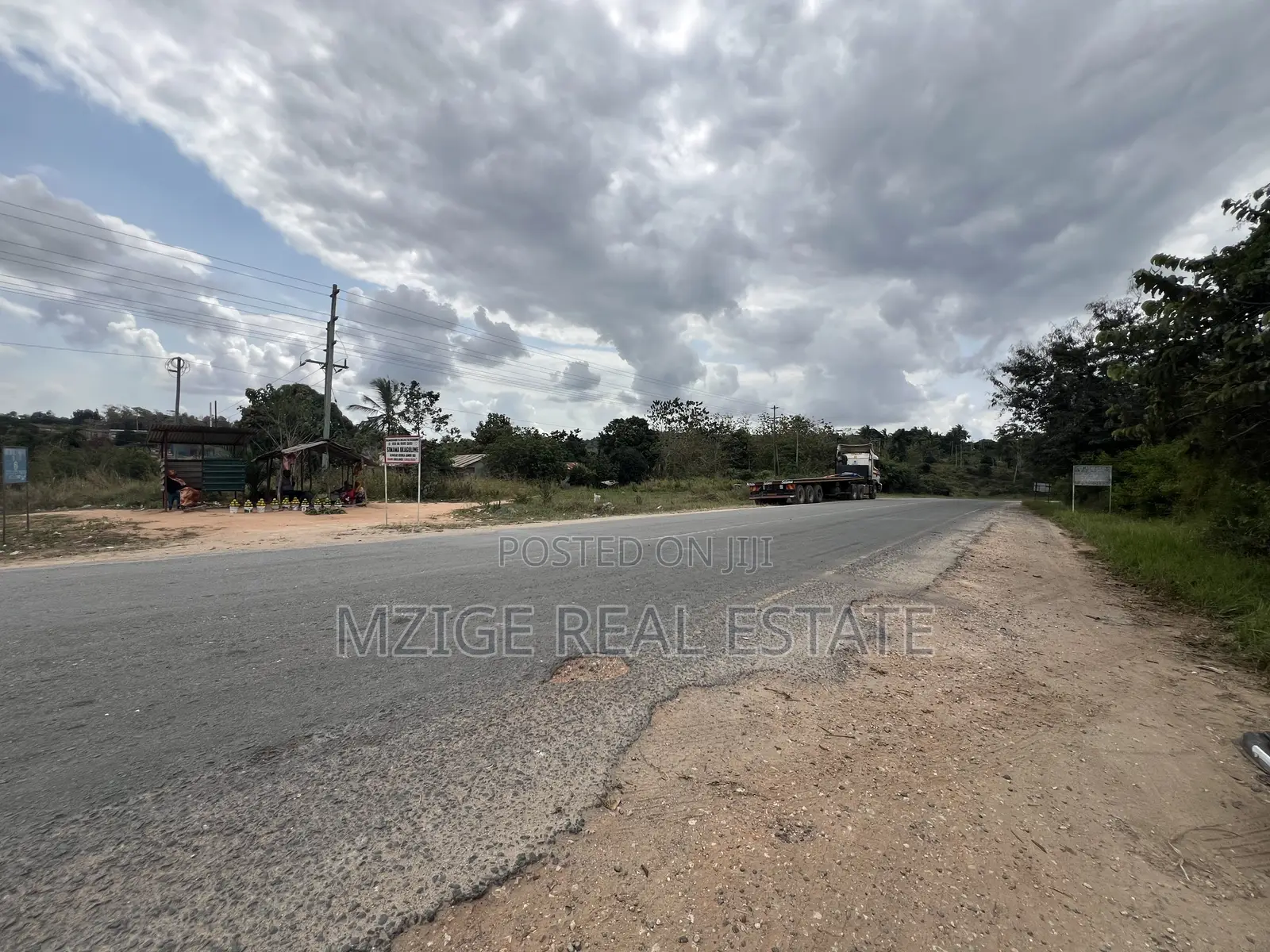 10 Acre Industrial Plot Touching Tarmac for Sale - Mpuyani, Kisarawe