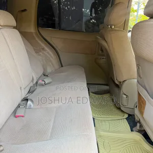 Toyota Raum 2004 Silver