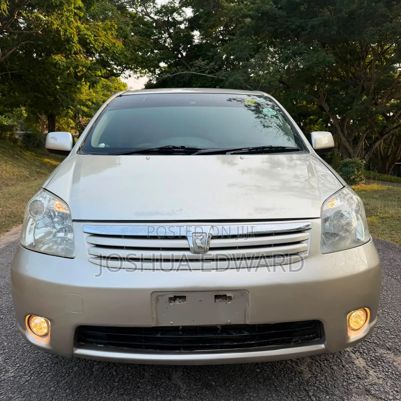 Toyota Raum 2004 Silver