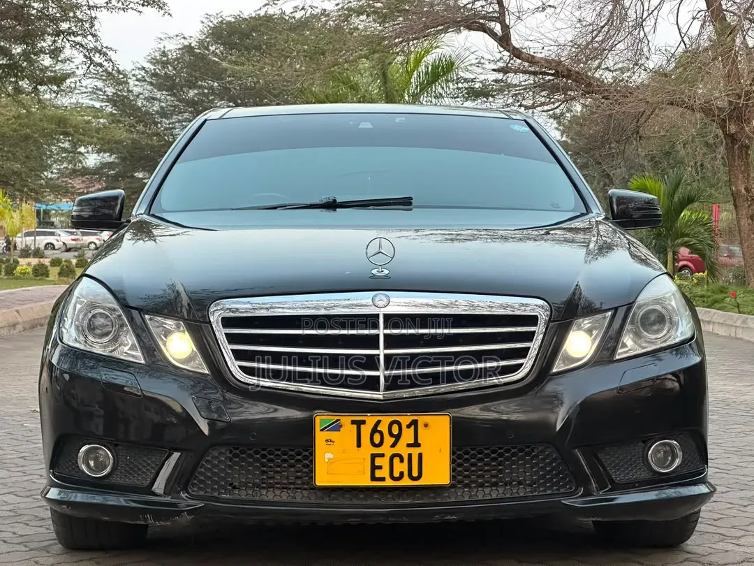 Mercedes-Benz C250 2010 Black