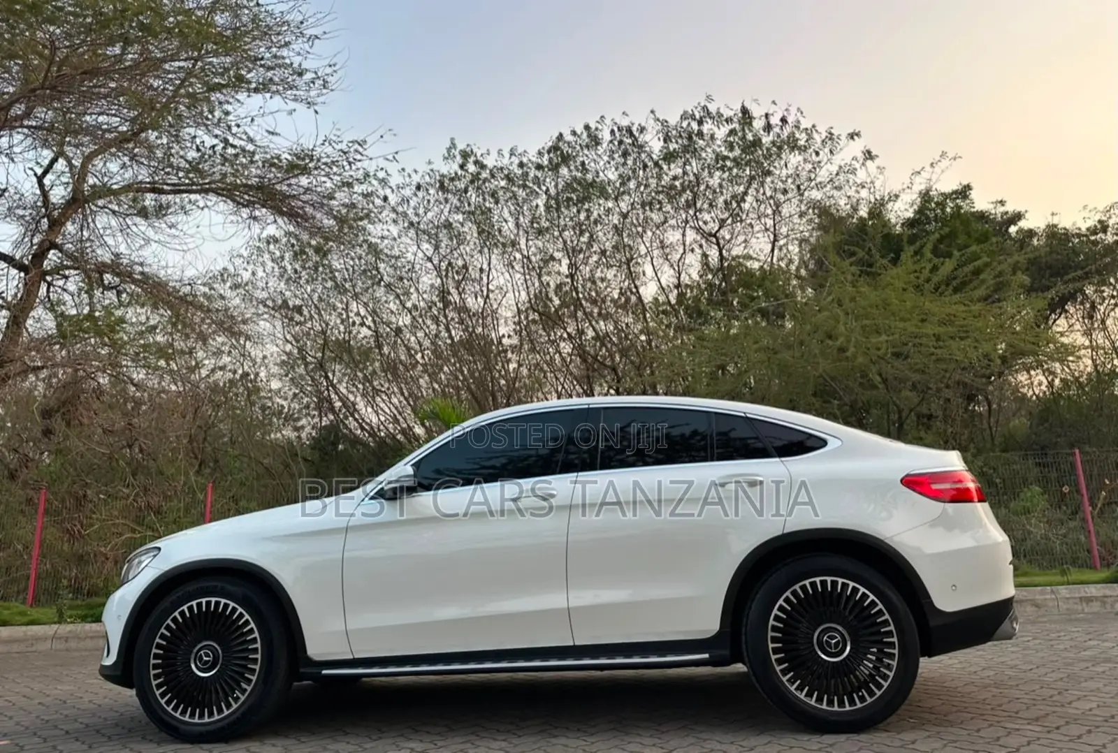 Mercedes-Benz GLC-Class 2017 Pearl