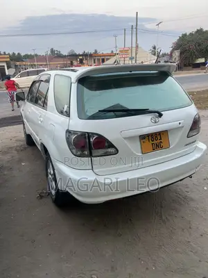 Toyota Harrier 2.4 2005 White