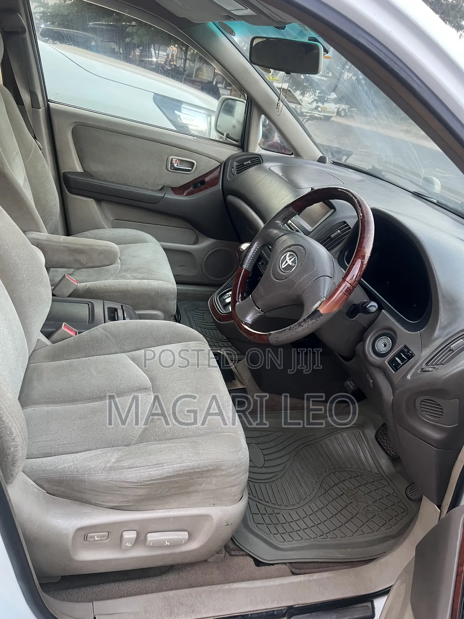 Toyota Harrier 2.4 2005 White