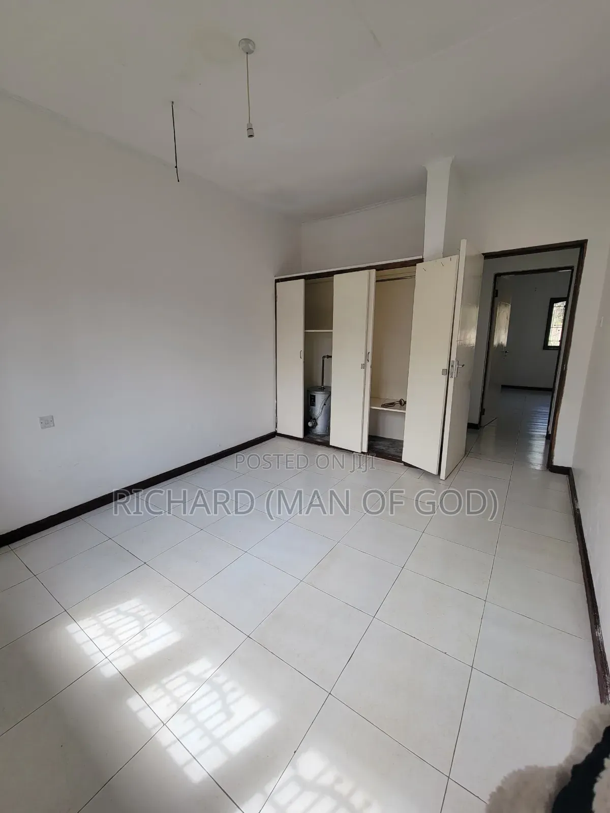 4bdrm House in Central Business Area for rent