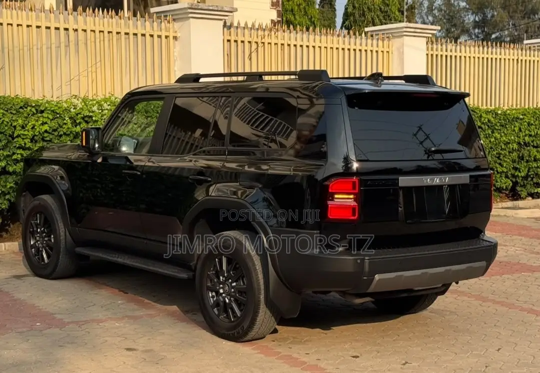 Toyota Land Cruiser Prado 2024 Black