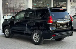 Toyota Land Cruiser Prado 2018 Black