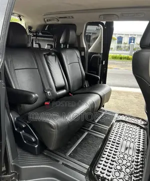 Toyota Vellfire 2009 Maroon
