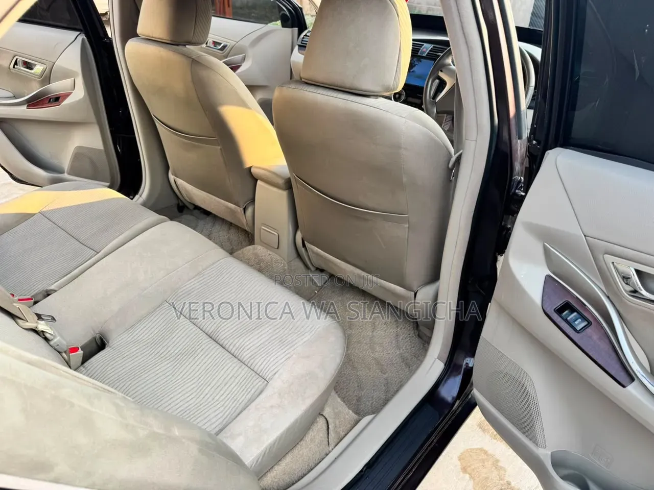 Toyota Premio 2010 Maroon