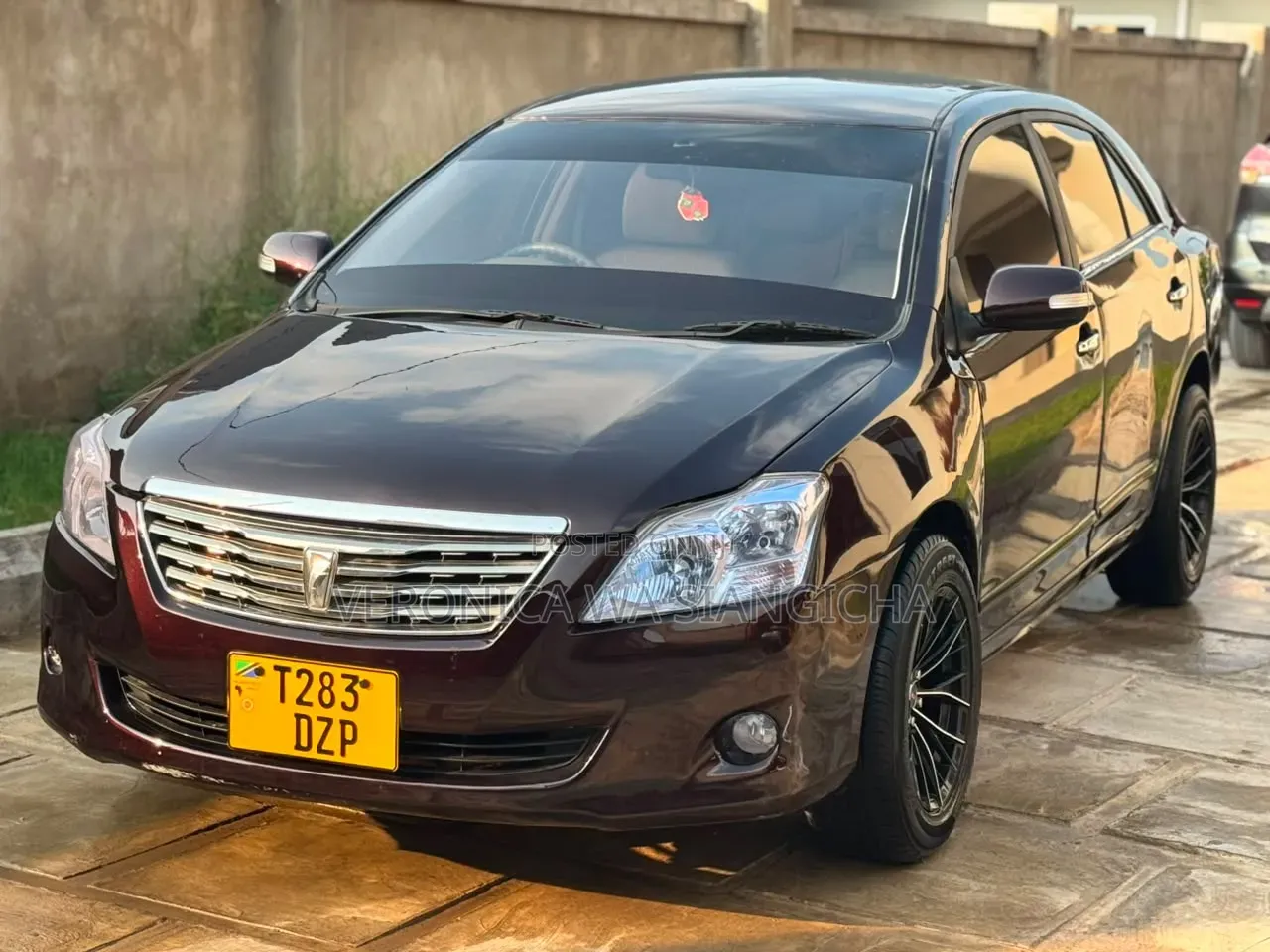 Toyota Premio 2010 Maroon