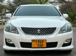 Toyota Crown 2009 White