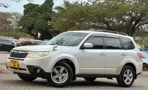 Subaru Forester 2012 Pearl