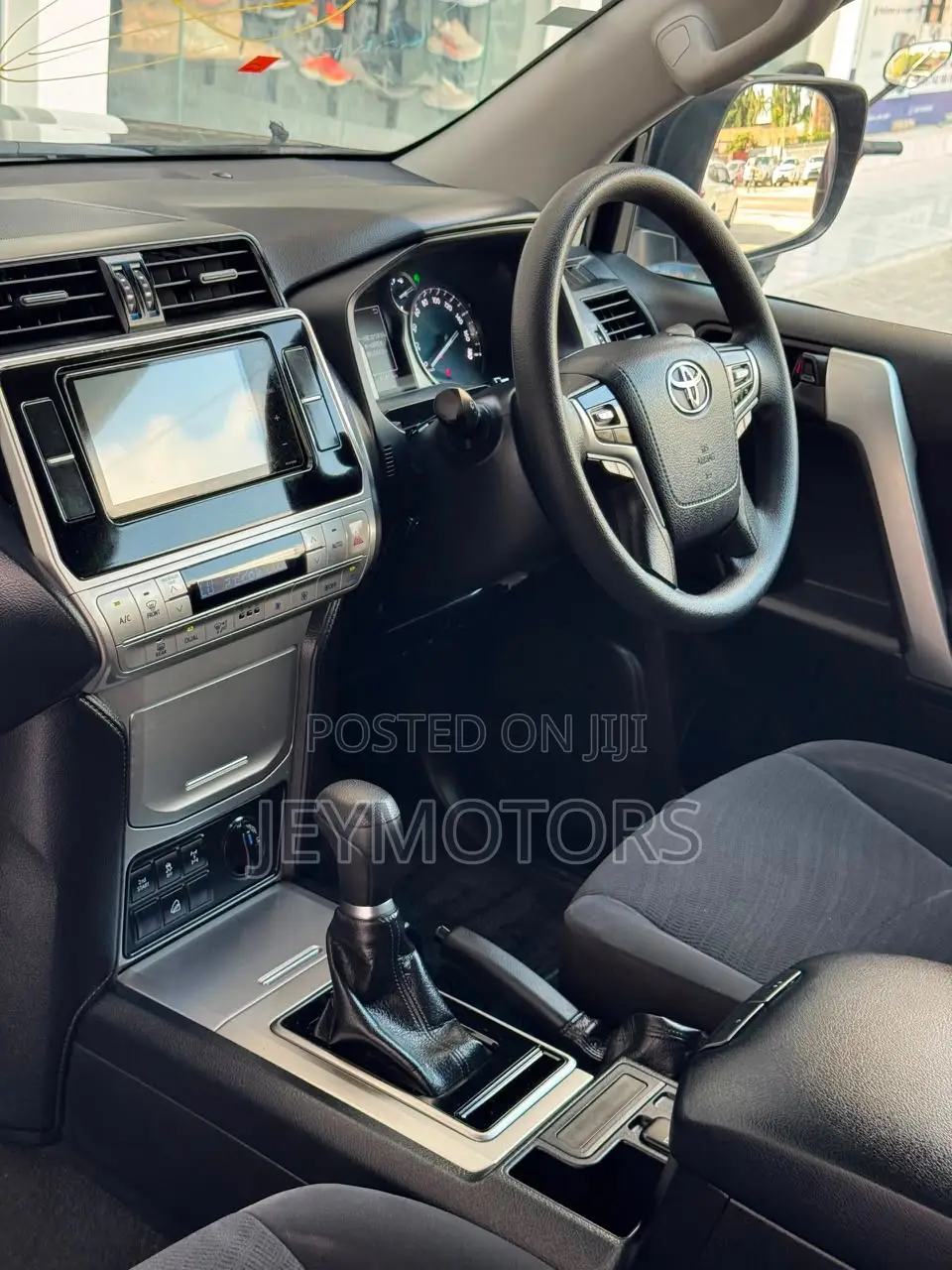 Toyota Land Cruiser Prado 2018 Black