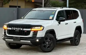 Toyota Land Cruiser 2024 White