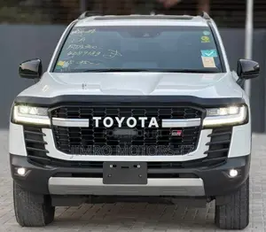 Toyota Land Cruiser 2024 White