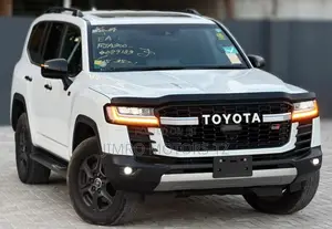 Toyota Land Cruiser 2024 White