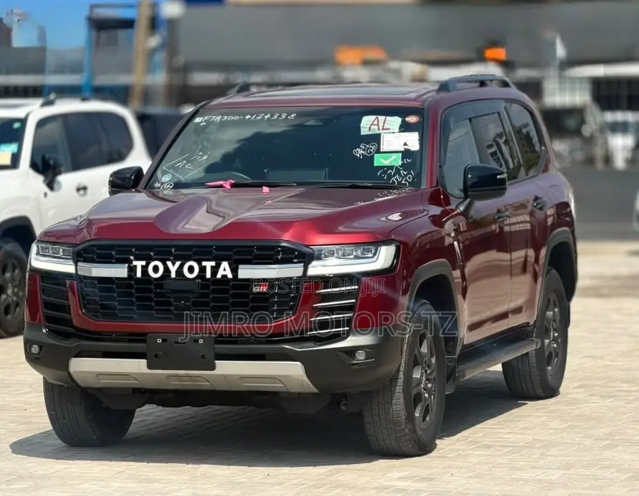 Toyota Land Cruiser Prado 2025 Maroon