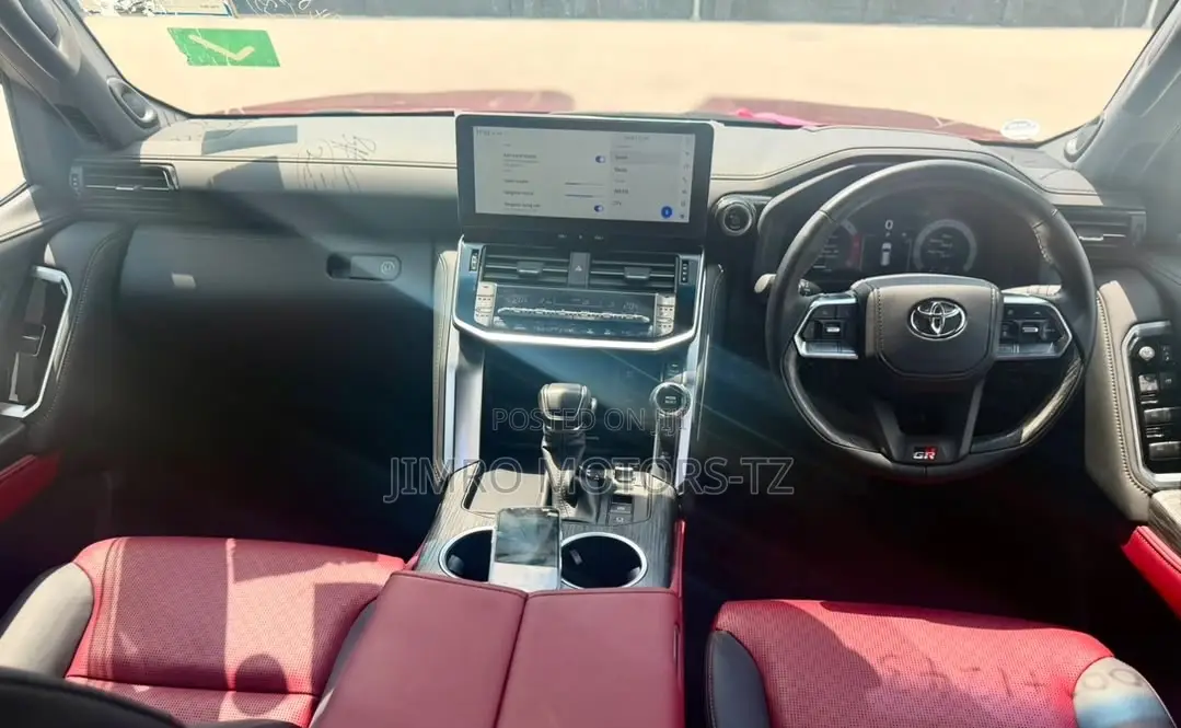 Toyota Land Cruiser Prado 2025 Maroon