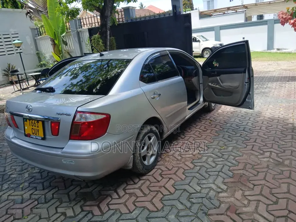 Toyota Premio 2004 Silver