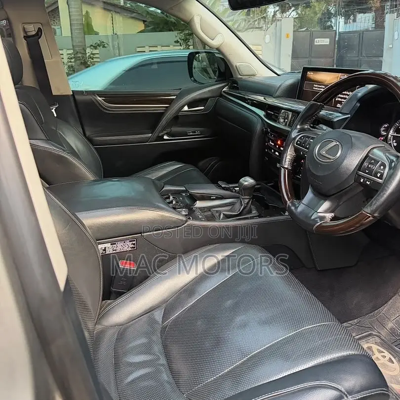 Lexus LX 570 AWD 2019 Gray