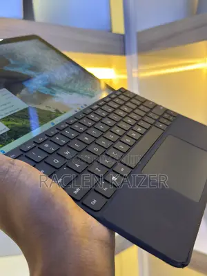 New Laptop Microsoft Surface Go 2 8GB Intel Core M3 SSD 128GB
