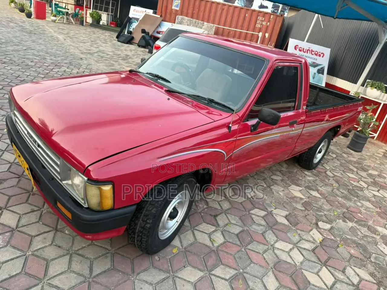 Toyota Hilux 1990 Red