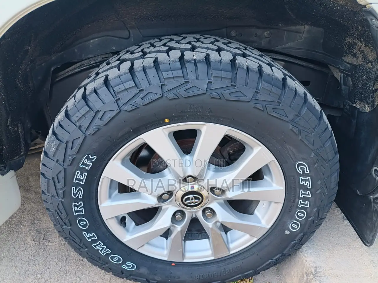 Toyota Land Cruiser 4.6 V8 ZX 2018 White
