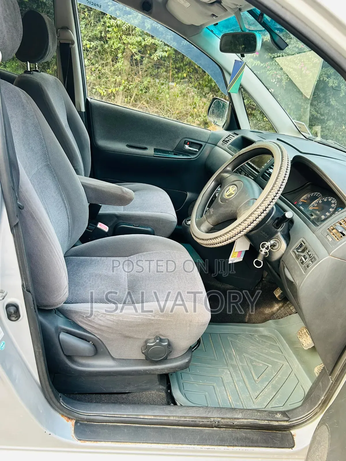 Toyota Corolla Spacio 2001 Silver