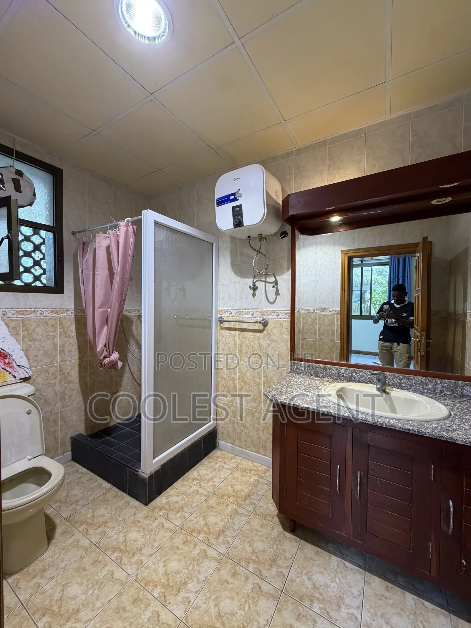Furnished 3bdrm Apartment in Coolest Estate, Oyster Bay for rent