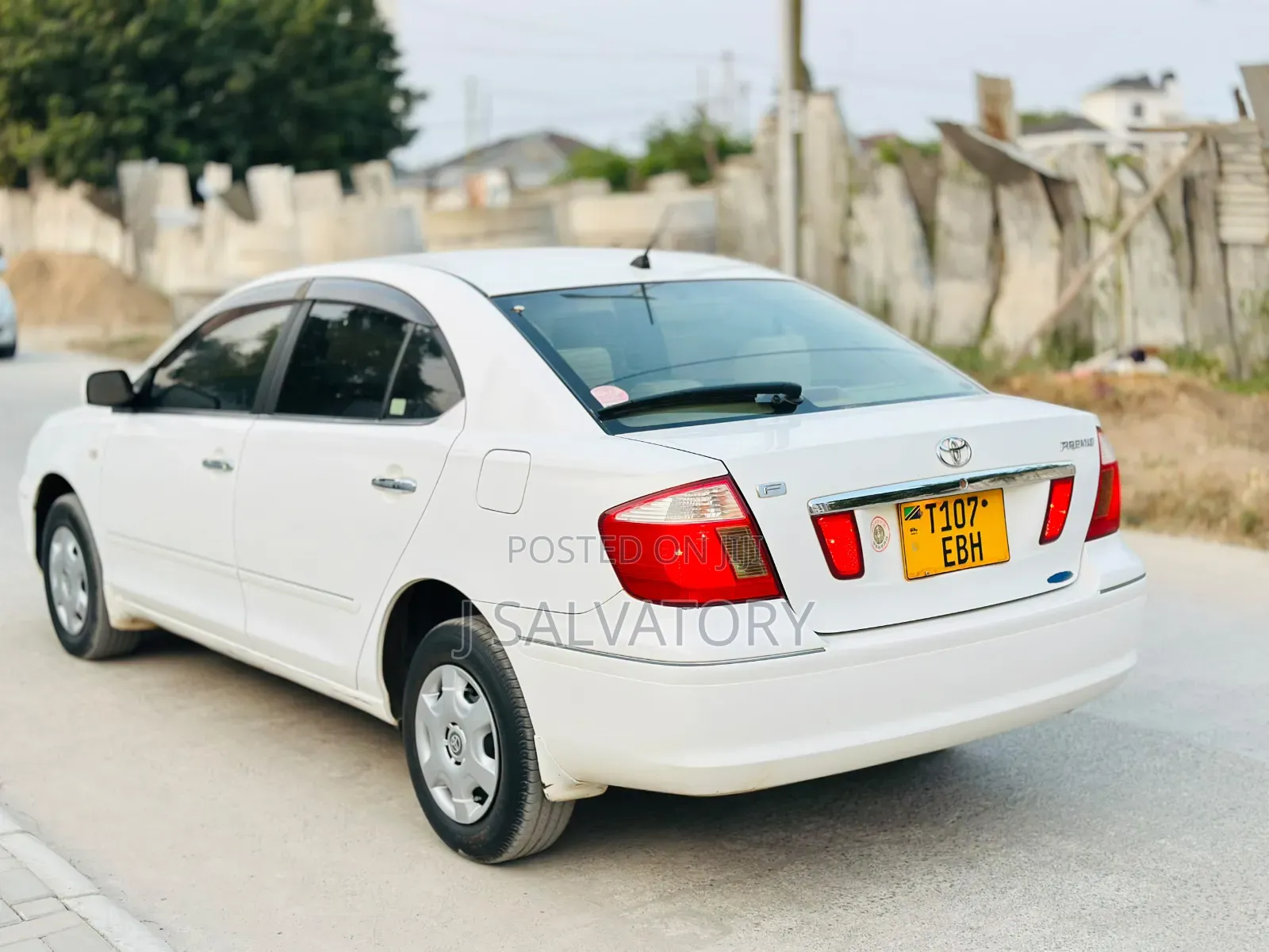 Toyota Premio 2005 White