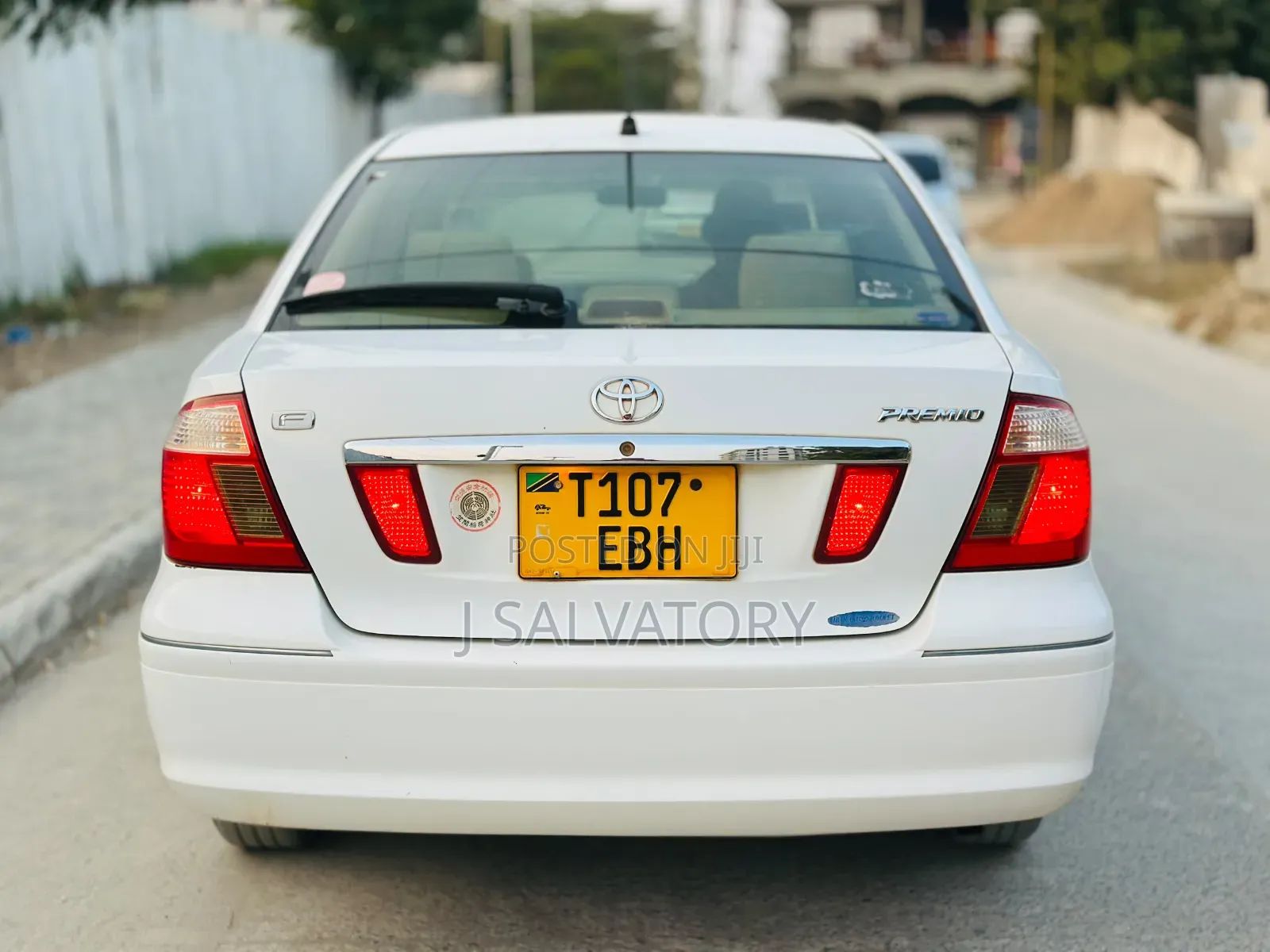 Toyota Premio 2005 White