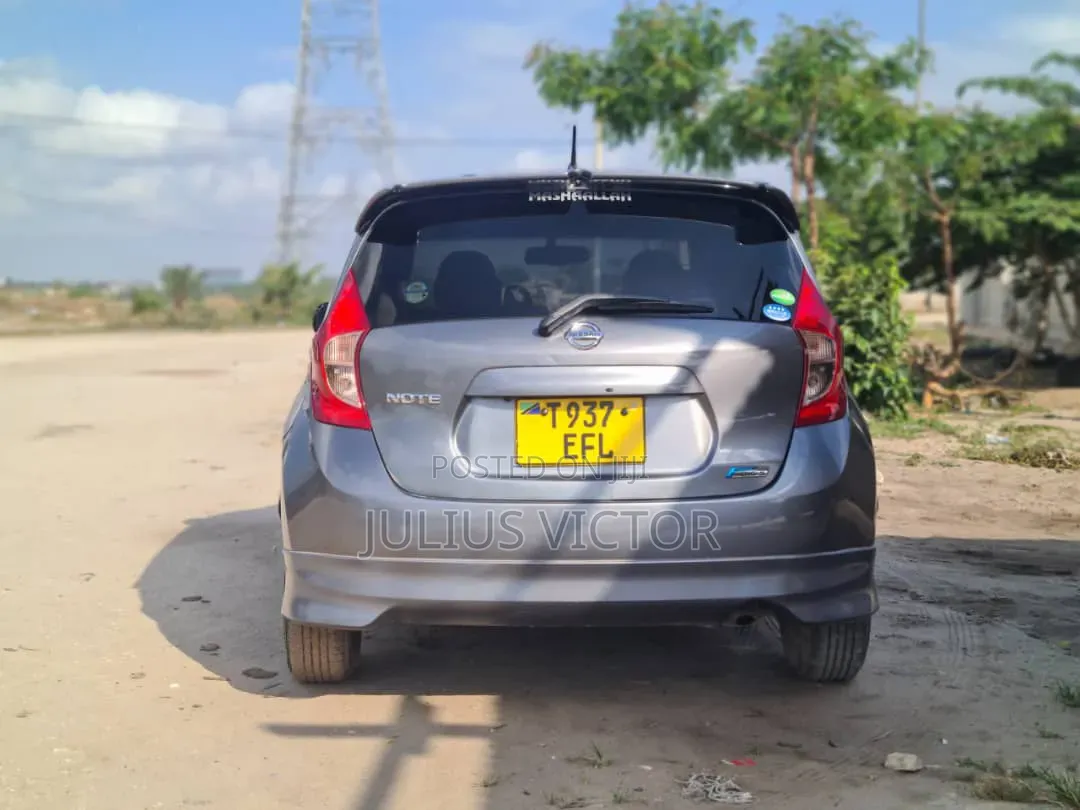 Nissan Note 2013 Gray
