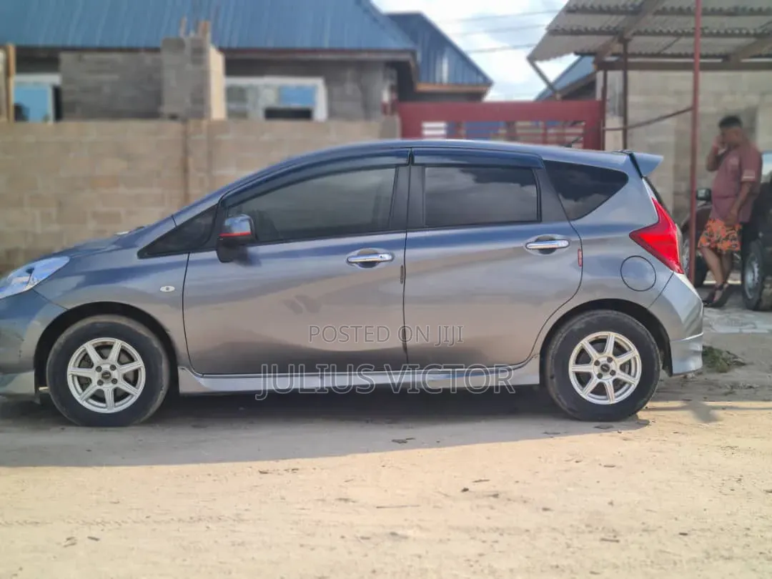 Nissan Note 2013 Gray
