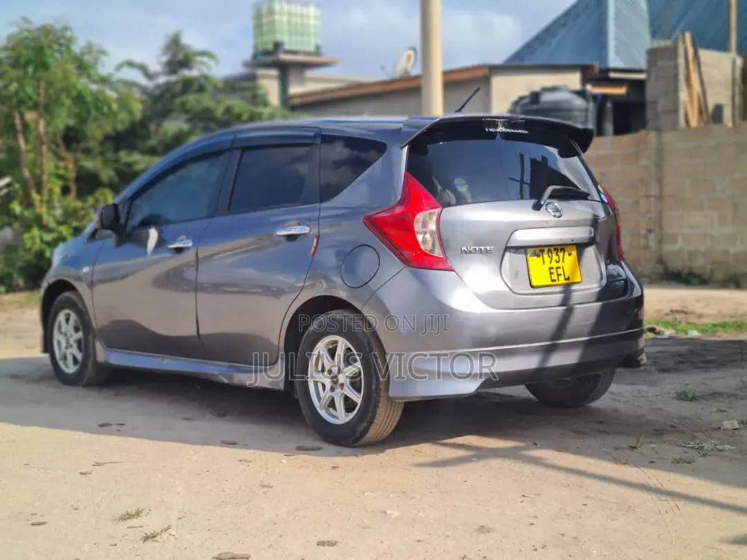 Nissan Note 2013 Gray
