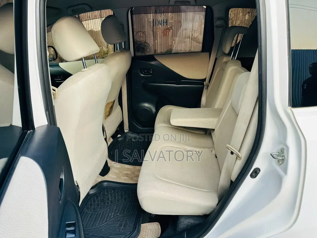 Toyota IST 2005 Silver