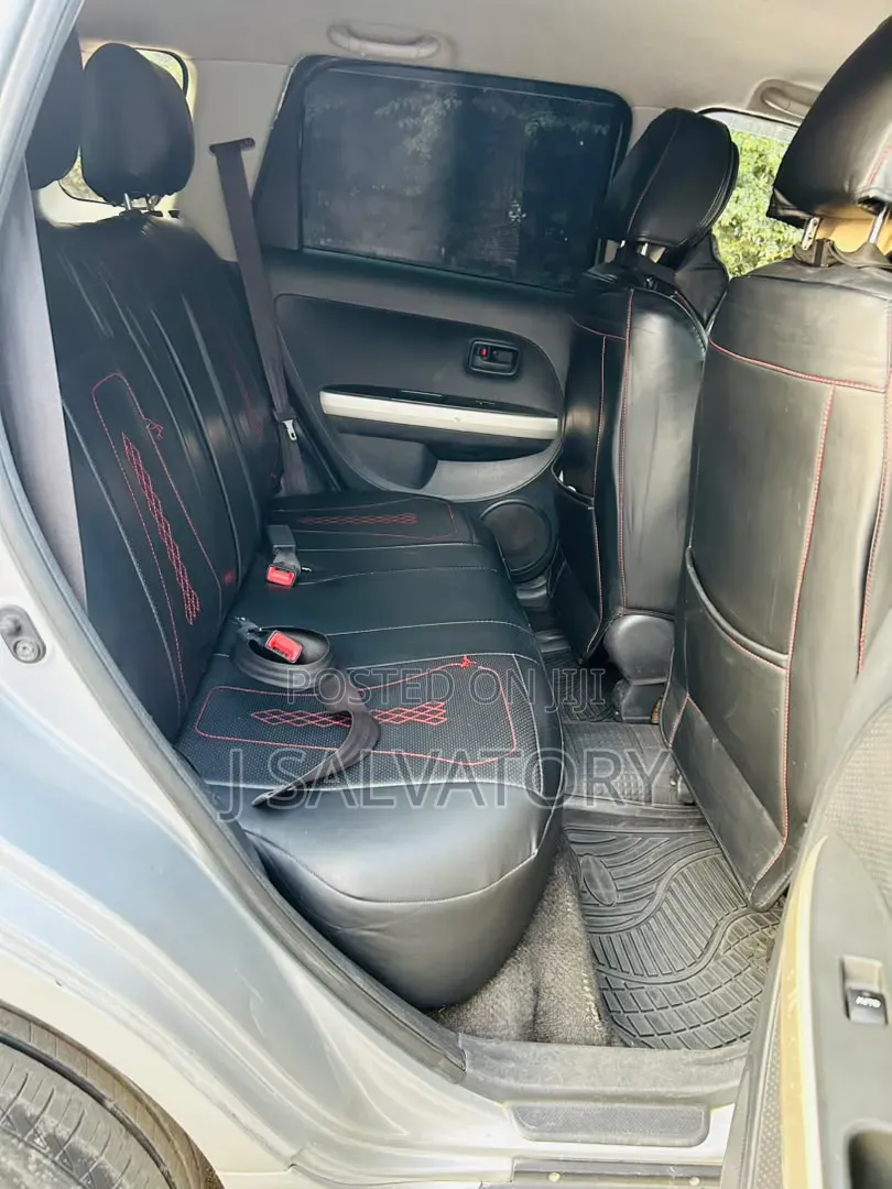 Toyota IST 2004 Silver