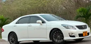 Toyota Crown 2009 Off white