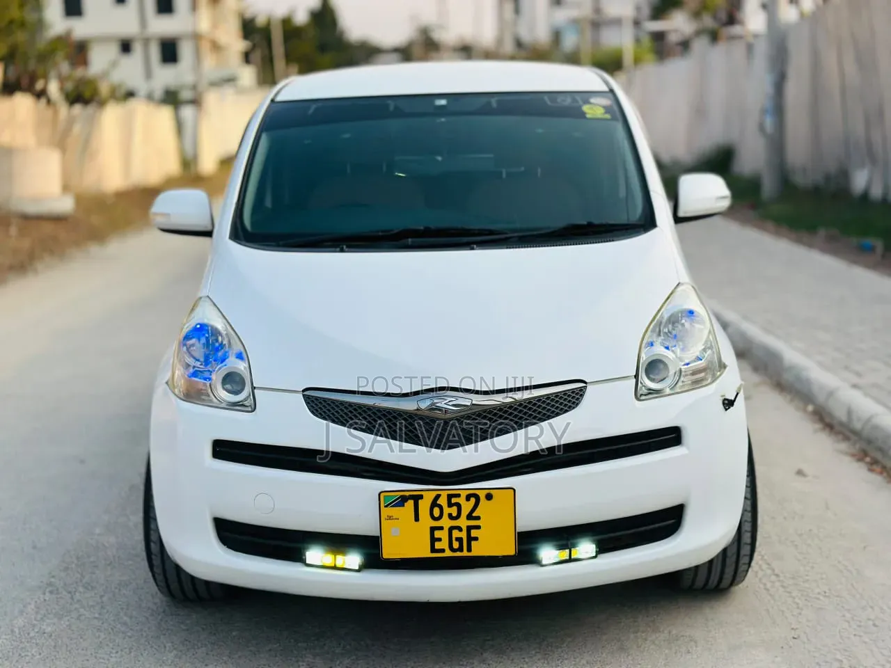 Toyota Ractis 2009 White