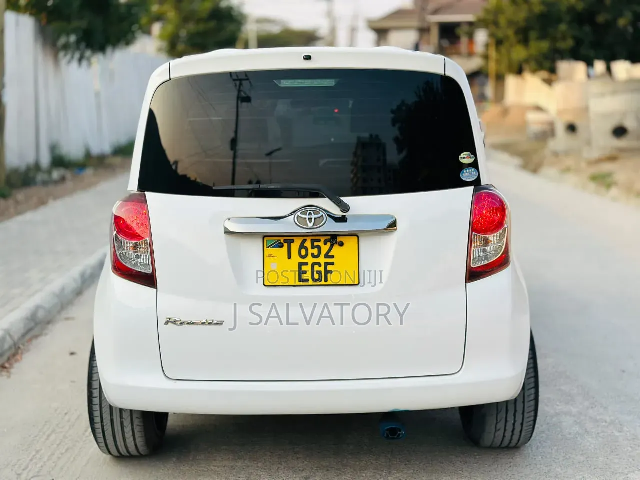Toyota Ractis 2009 White