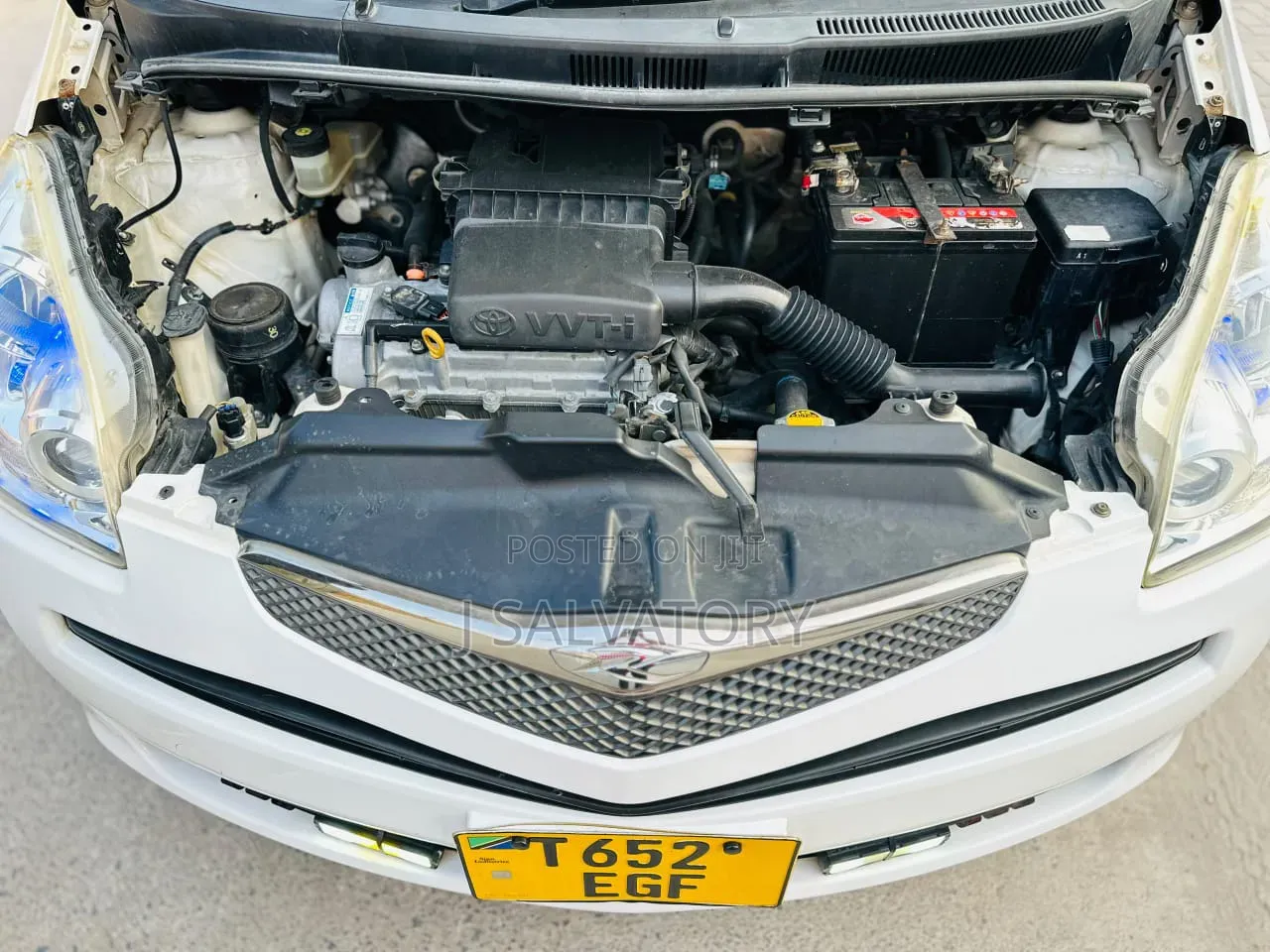 Toyota Ractis 2009 White
