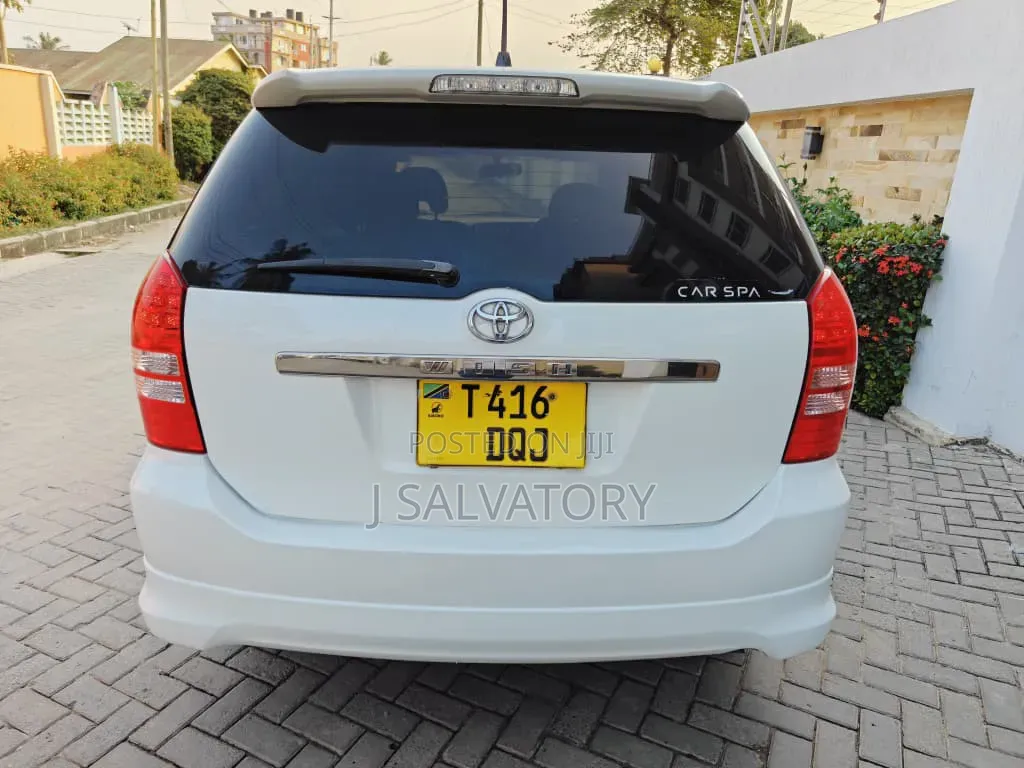 Toyota Wish 2005 White