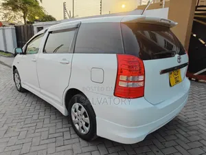 Toyota Wish 2005 White