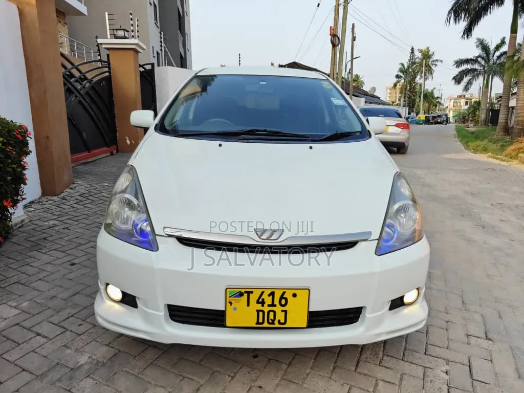 Toyota Wish 2005 White