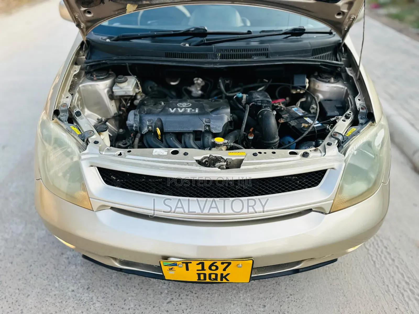 Toyota IST 2003 Brown